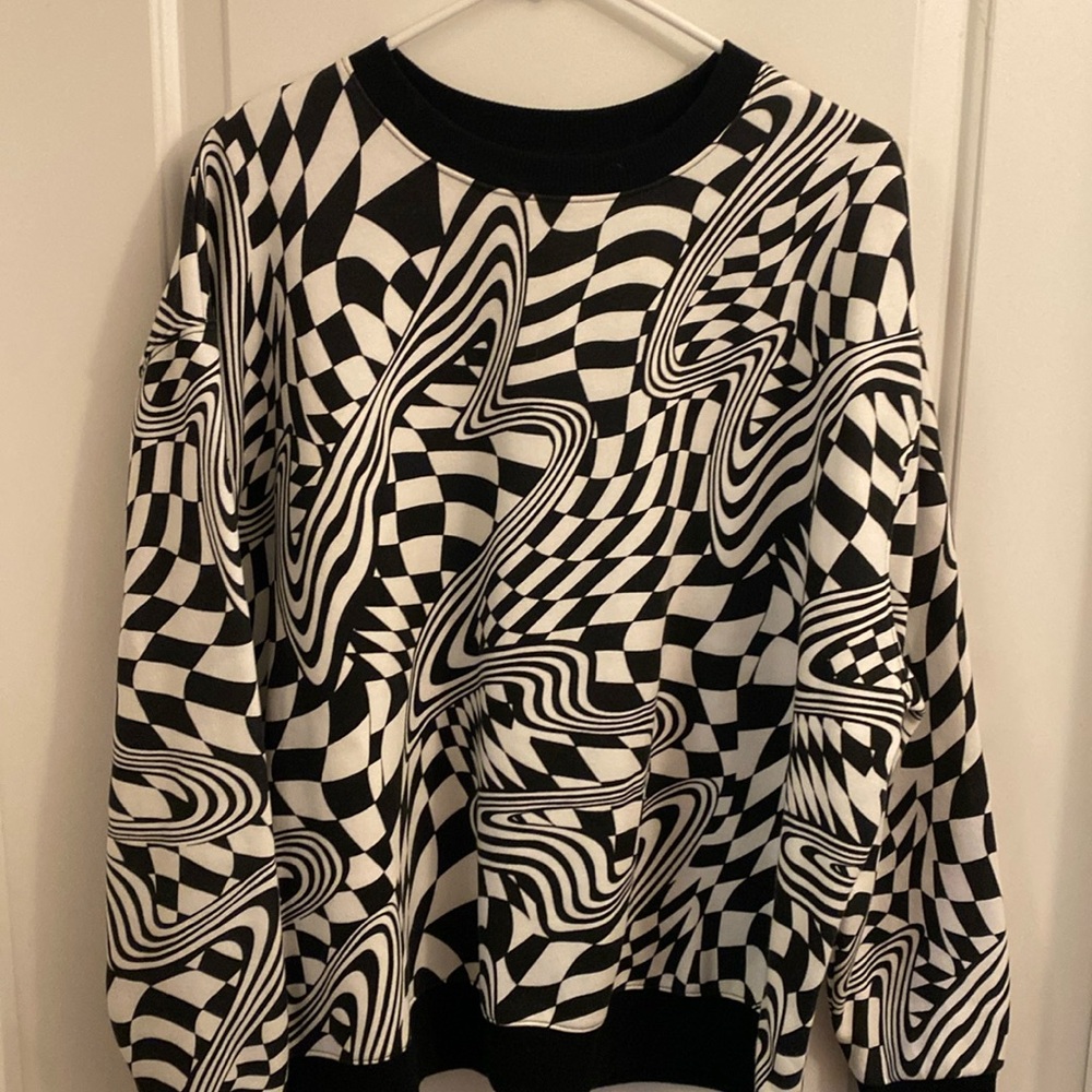 Abstract print crewneck. Womens L, oversized. Brand new